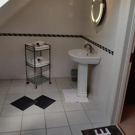 'neasa' Luxury Double Bedroom Rum i privatbostad Foxford