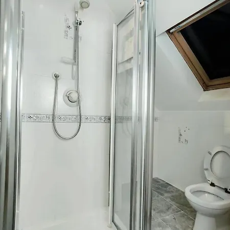 Cois Abhainn Luxury Habitación en casa particular *